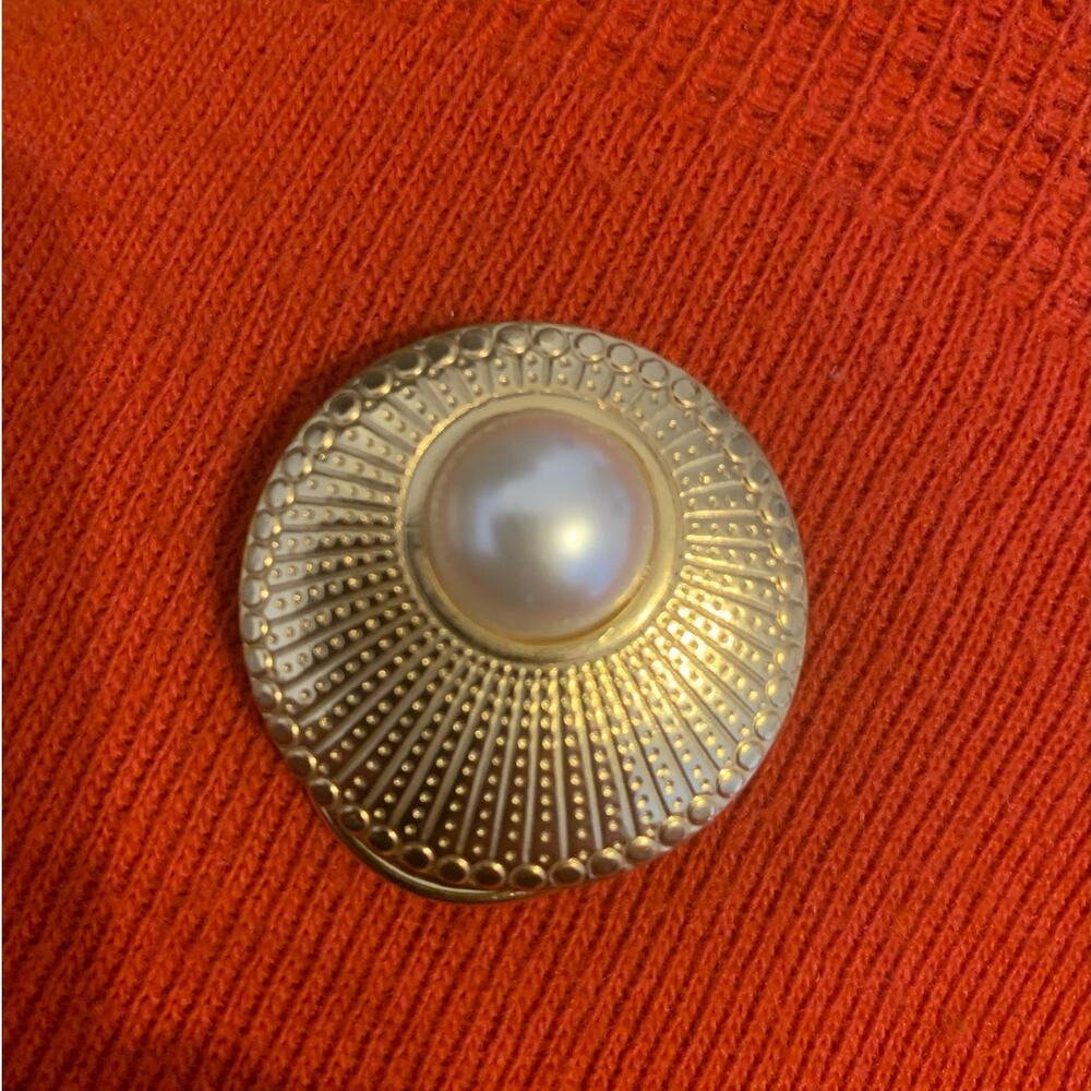 Vintage 80s Kathie Lee Gold Tone Scarf Clip Faux Pearl